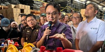 Kemendag Gerebek Pabrik Oli Palsu di Tangerang Banten Senilai 16,5 Miliar