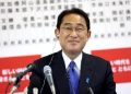 Perdana Menteri Jepang Fumio Kishida Dilempar Bom Asap Saat Berpidato