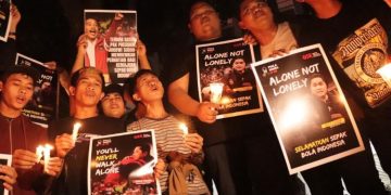 Aksi 1.000 Lilin Dari Suporter Apresiasi Perjuangan Erick Thohir Melobi FIFA