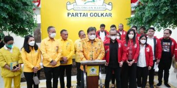 PSI Sambangi Kantor Golkar, Airlangga Sebut Koalisi Besar Semakin Relevan
