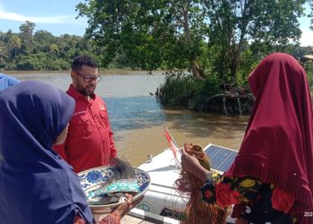 Warga Distrik Kamundan di Teluk Bintuni Membutuh Air Bersih