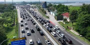 Arus Balik, One Way Dari KM 414 Tol Kalikangkung Hingga KM 70 Tol Cikampek Dimulai Siang Ini