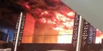 Trans Studio Mall Makassar Kebakaran, Pengunjung Panik Menyelamatkan Diri