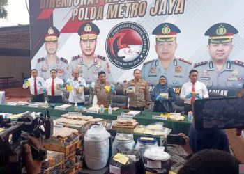 Polda Metro Jaya Bongkar Gudang Narkoba di Bekasi, Jutaan Butir Obat Terlarang Diamankan