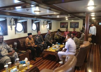 Join The Navy To See The World, KRI Bima Suci Mampir Di Jeddah Bekal Ulang, Prajurit Umrah