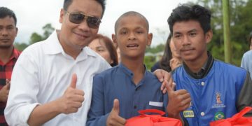 Wabup Humbahas Bersama Social Gracia Community Jakarta Gelar Bakti Sosial