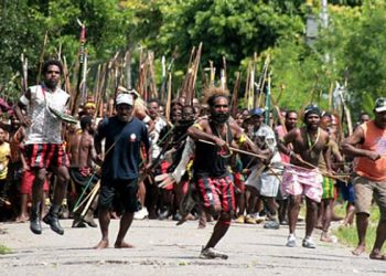Bentrok Antar Suku Pecah di Nabire Papua Tengah Dipicu Konflik Tapal Batas