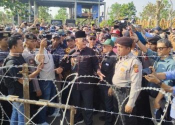 Ponpes Al Zaytun Dikepung Ribuan Warga Indramayu