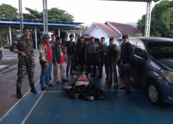 TNI AL Berhasil Gagalkan Penyelundupan 200 Liter Miras Ilegal di Tahuna