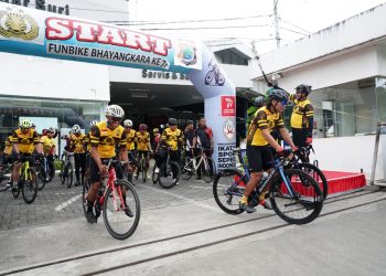 Pangdam XVIII Kasuari Fun Bike Bersama Kapolda Papua Barat