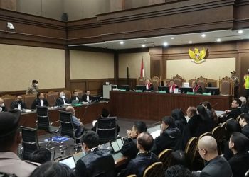 Lukas Enembe Didakwa Terima Suap dan Gratifikasi Rp45,8 Miliar Terkait Proyek di Papua