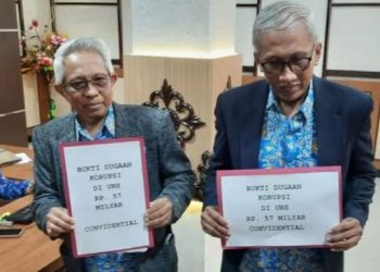Dua Eks Guru Besar Laporkan Dugaan Korupsi UNS ke Gibran