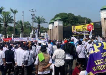 Geruduk DPR, Apdesi Tuntut Alokasi 10 Persen APBN Untuk Dana Desa