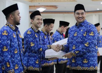 Menpora Lantik 27 Atlet Indonesia Yang Berprestasi Jadi PNS