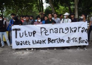 Mahasiswa Sampaikan Tuntutan “Tutup Penangkaran Sarang Walet” Ke Komisi A