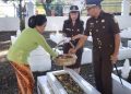 Peringati Hari Bakti Adiaksa, Kejari Langkat Lakukan Tabur Bunga Taman Makam Pahlawan