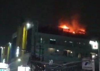 RS Hermina Depok Kebakaran, Pasien Dievakuasi ke Luar Gedung