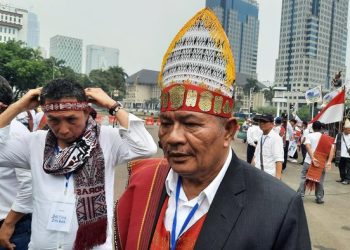 Massa Habornas Toba Gelar Aksi Damai di Patung Kuda, Ancam Tak Ikut Pemilu Karena Jalan Tak Kunjung Diperbaiki