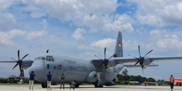 Prabowo Serahkan Pesawat C-130 J Super Hercules ke TNI AU
