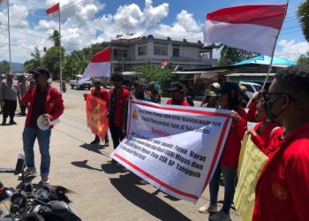 Desak Polisi Usut Pengelolaan Dana Otsus dan DBH Migas, Mahasiswa STIH Lakukan Demo