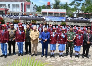 Kadis Pendidikan Sumut Kukuhkan Anak Didik Baru Angkatan XII SMAN 2 Lintongnihuta