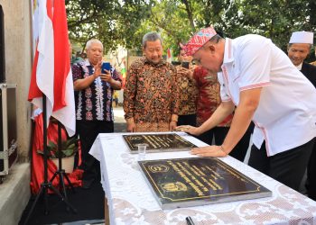 Kembali Resmikan Taman, Wali Kota Bekasi Sambangi Wilayah Kecamatan Jatiasih