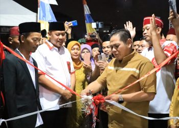 Wali Kota Bekasi Resmikan Kantor Sekretariat RW 07 Kaliabang Tengah