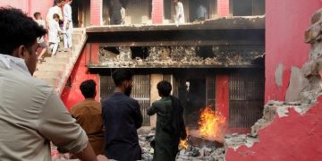 Sebanyak 8 Gereja Dibakar di Pakistan Usai Tuduhan Penistaan Agama
