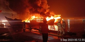 Kebakaran di Muara Baru, Sembilan Kapal Nelayan Hangus