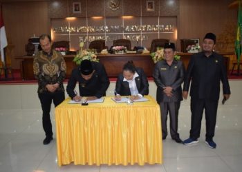 DPRD Langkat Sahkan Perubahan APBD 2,6 Triliun Jadi Perda