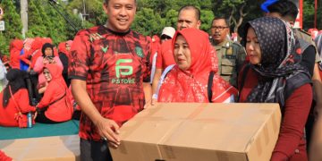 Wali Kota Serahkan Bantuan Antropometri Ke 1047 Posyandu di Kota Bekasi