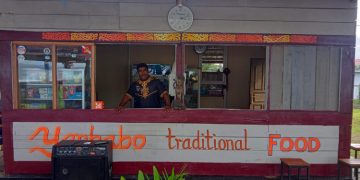 Kembangkan Wisata di Pantai Amban Manokwari, YAAPP Buka Penginapan & Rumah Makan Tradisional