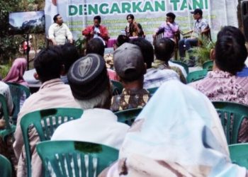 Senator Filep Wamafma Dengar Curhat Petani Tentang Masalah Pertanahan