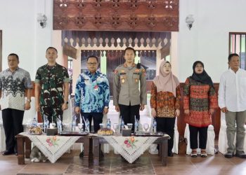 Pj. Wali Kota Bekasi Saksikan Penandatanganan BA Kesepakatan Dana Hibah Pilkada Tahun 2024