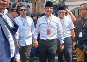 Pasangan Amien Resmi Daftar Bakal Capres-Cawapres ke KPU RI
