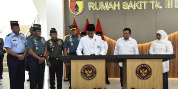 Presiden Jokowi Resmikan Rumah Sakit TNI AL di Surabaya