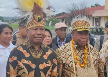 Kepala Suku Besar Arfak dan Bupati Manokwari Sambut Pj Gubernur Papua Barat
