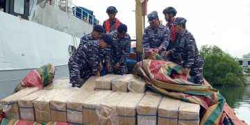 TNI AL Berhasil Gagalkan Penyelundupan 350 Dus Rokok Ilegal Senilai Rp 1 M di Aceh Utara