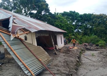 Satu Warga Dilaporkan Hilang Akibat Banjir di Samosir