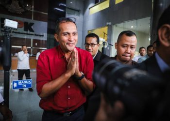 Jokowi Berhentikan Eddy Hiariej Sebagai Wamenkumham