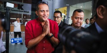 Jokowi Berhentikan Eddy Hiariej Sebagai Wamenkumham