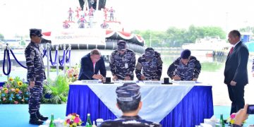 Kapal Tunda Buatan Dalam Negeri TD Ranai 405 Resmi Perkuat TNI AL