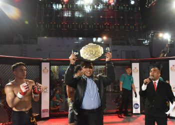 Pertama Kalinya, Pertandingan MMA Digelar di Kapal Perang TNI AL