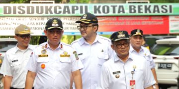 Pj. Wali Kota Bekasi Pimpin Apel Gabungan: Tingkatkan Pelayanan Jaga Marwah Sebagai Aparatur