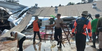 Angin Kencang dan Banjir Bandang Terjang Kabupaten Bandung, 102 Rumah Rusak