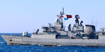 Bukti Eksistensi Dan Kontribusi KRI FKO-368 Di Mata Dunia, Seluruh Unsur Kapal MTF-UNIFIL Kibarkan Sang Merah Putih