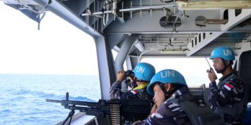 Antisipasi Ancaman Saat Melintasi Kawasan Rawan Serangan, KRI Frans Kaisiepo-368 Laksanakan Peran Jaga Perang