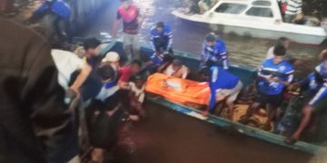 TNI AL Bersama Tim SAR Berhasil Temukan Korban Tenggelam Di Sungai Martapura