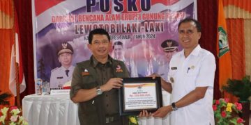 Tinjau Lokasi Terdampak Erupsi Lewotobi Laki-Laki, Kepala BNPB Tambah Dukungan DSP 250 Juta