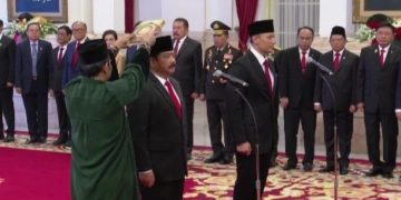 Jokowi Resmi Lantik Hadi Tjahjanto Sebagai Menko Polhukam Gantikan Mahfud MD